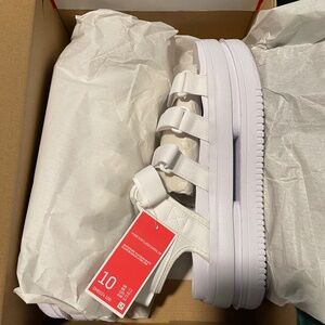 Nike Icon Classic Sandals W10